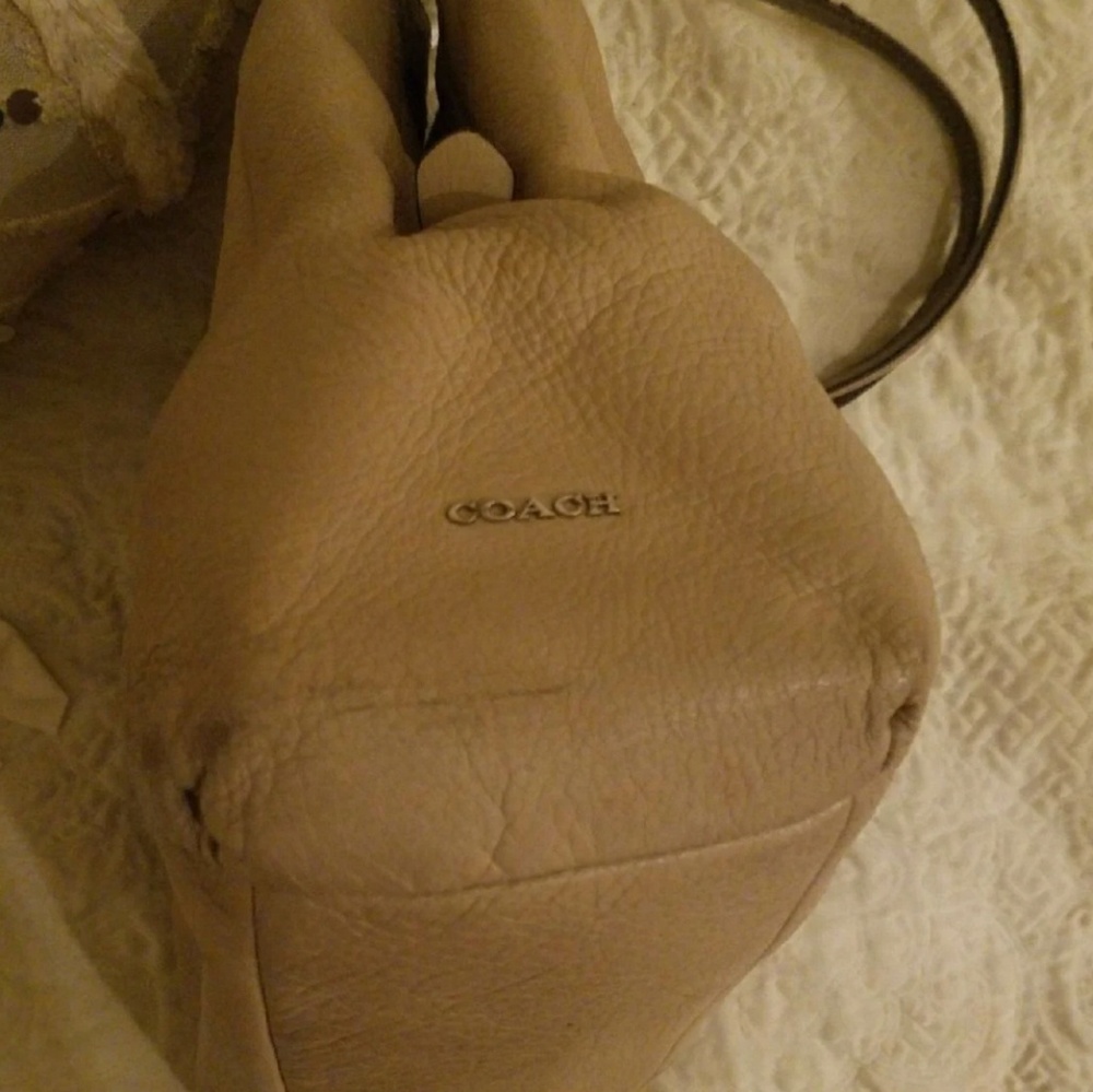Coach Purse - Picture 4 of 8